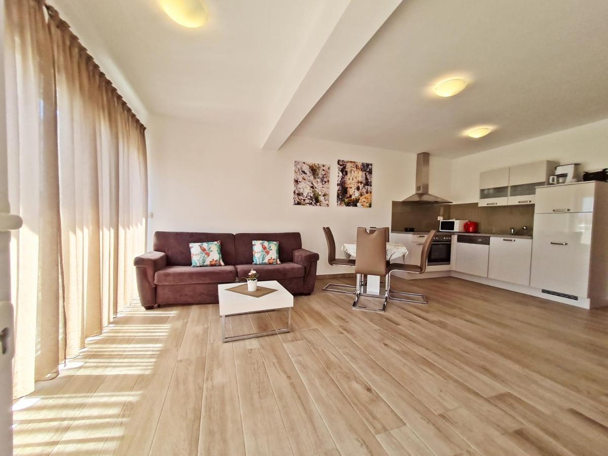 Ab Villa Подстрана Екстер'єр фото