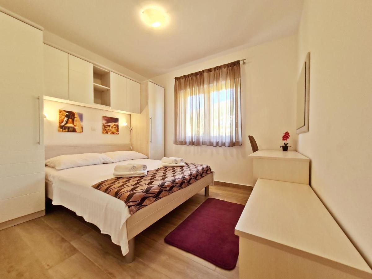 Ab Villa Подстрана Екстер'єр фото