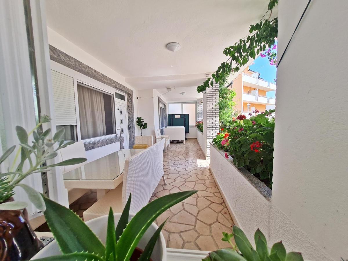 Ab Villa Подстрана Екстер'єр фото